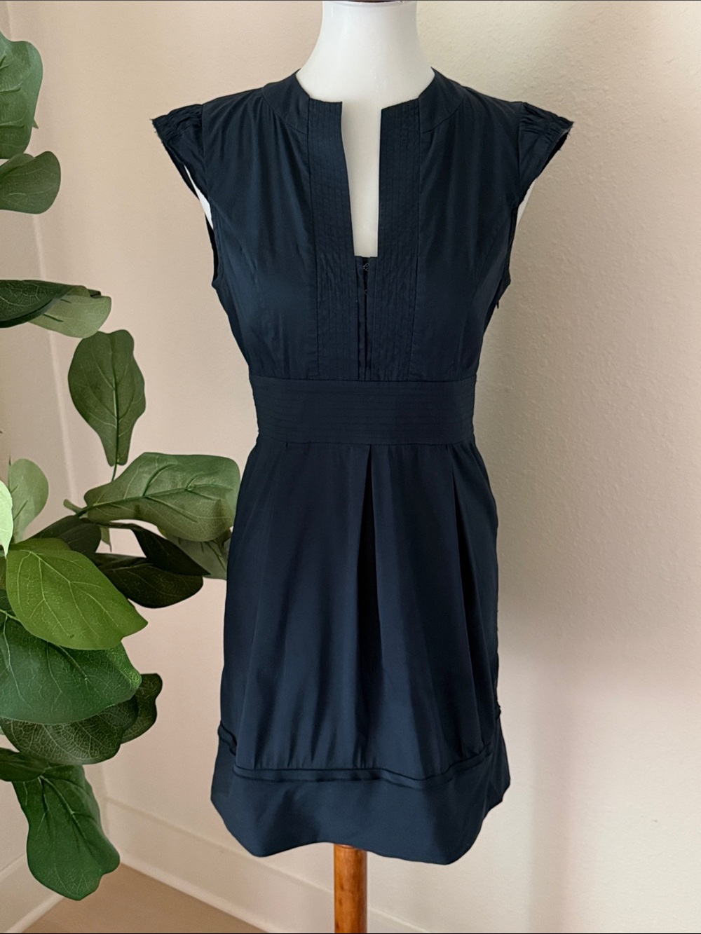 BCBGMaxAzria Navy Notch-Neck Cap Sleeve Mini Dress